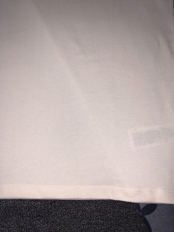 ブランドTシャツ角部分ディテール